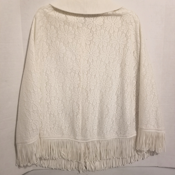 Vintage Fringed White Knit Cape Coverup OS - Picture 7 of 12